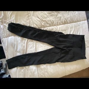 Lululemon sz4 black special edition tight